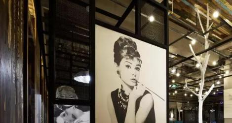 「融創(chuàng)春風十里」售樓中心，光影演繹的自然之道！